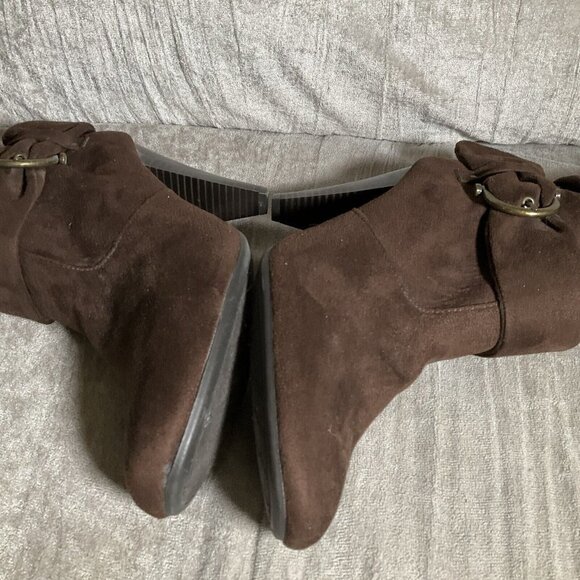 Apt 9 Black Slouchy Zip Side Ladies Dress Boots With Buckle 4” Heel size 10 - Picture 7 of 11